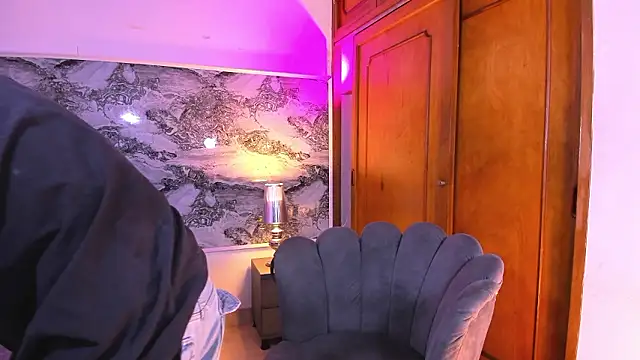 BILLY JAMEES online show from February 1, 12:48 pm