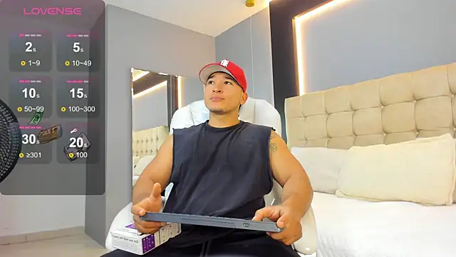 Horny nick18 online show from February 5, 2:33 pm