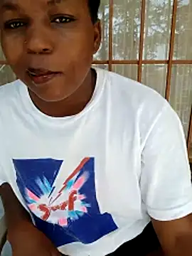 SweetHoney21  online show from March 27, 9:10 am