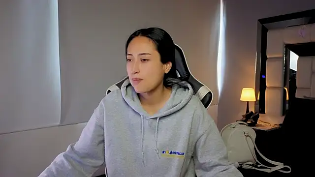 Adhara7 online show from February 18, 7:21 pm