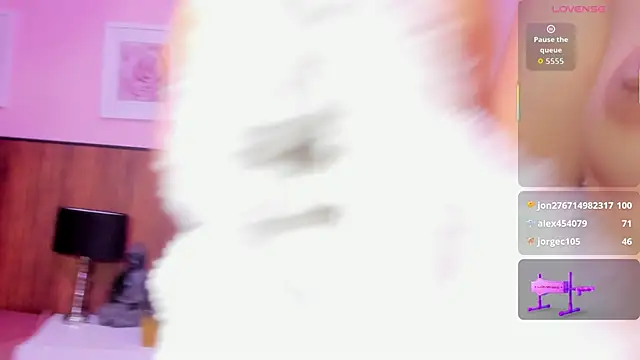 dalia roses online show from December 14, 1:22 am