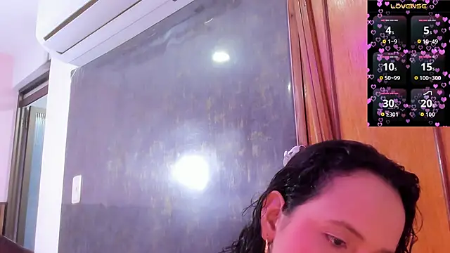 dalia roses online show from May 22, 11:54 pm