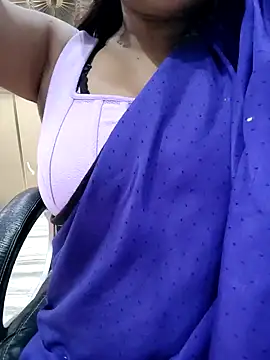 Snapshot of monika_555 chatting on November 30, 8:29 am monika 555 online show from November 30, 8:29 am