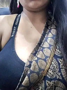 Snapshot of monika_555 chatting on December 1, 12:10 pm monika 555 online show from December 1, 12:10 pm