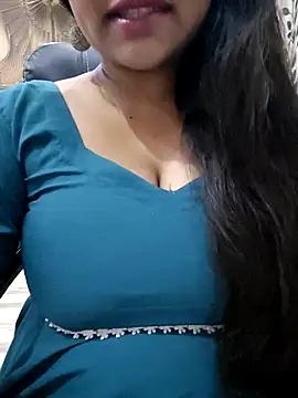 Snapshot of monika_555 chatting on December 5, 6:48 pm monika 555 online show from December 5, 6:48 pm