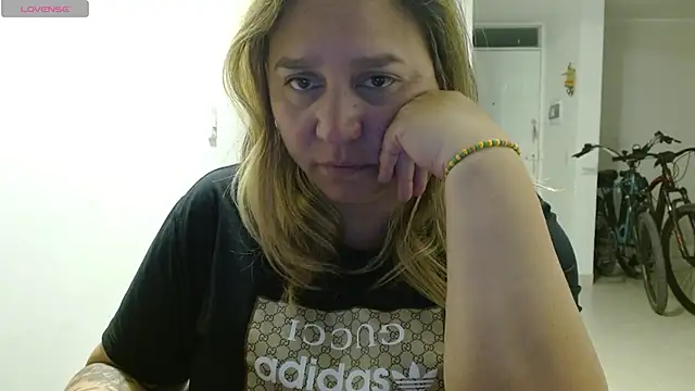 Snapshot of haashkyo chatting on May 16, 6:54 am haashkyo online show from May 16, 6:54 am