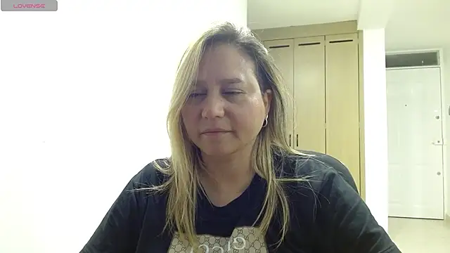 Snapshot of haashkyo chatting on June 10, 3:39 am haashkyo online show from June 10, 3:39 am