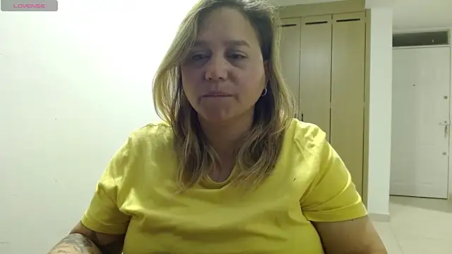 Snapshot of haashkyo chatting on June 27, 4:39 am haashkyo online show from June 27, 4:39 am