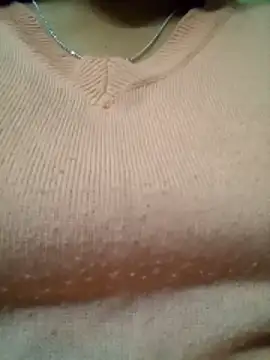 babyjunee12 online show from April 13, 3:17 pm