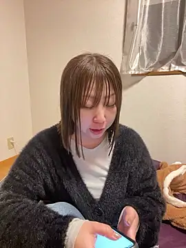 h415a812 online show from March 26, 1:38 pm