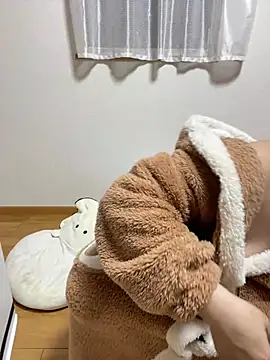 h415a812 online show from March 31, 1:55 pm