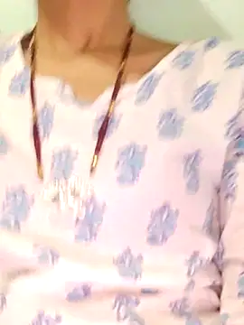 poojam93 online show from September 19, 1:51 am