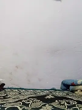 poojam93 online show from October 17, 1:35 pm