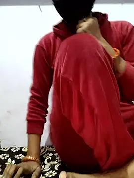 poojam93 online show from November 24, 1:22 pm