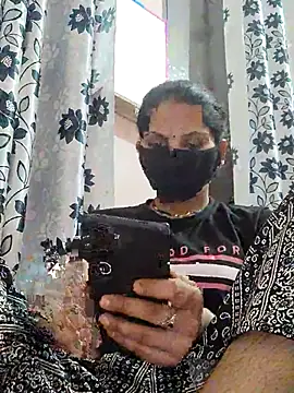 poojam93 online show from February 5, 3:38 pm