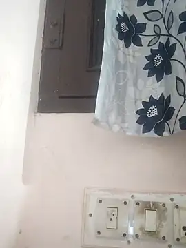 poojam93 online show from February 28, 2:34 am