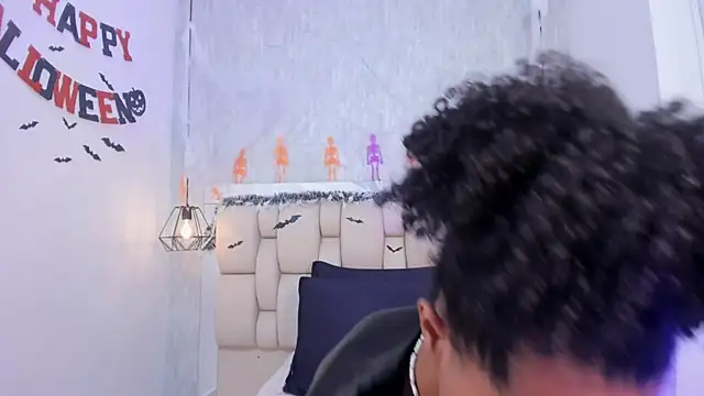 Johan gz  online show from October 10, 12:26 pm