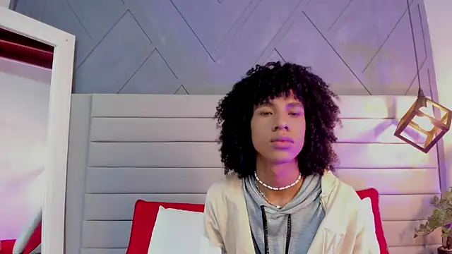 Snapshot of Johan_gz_ chatting on November 15, 11:40 am Johan gz online show from November 15, 11:40 am