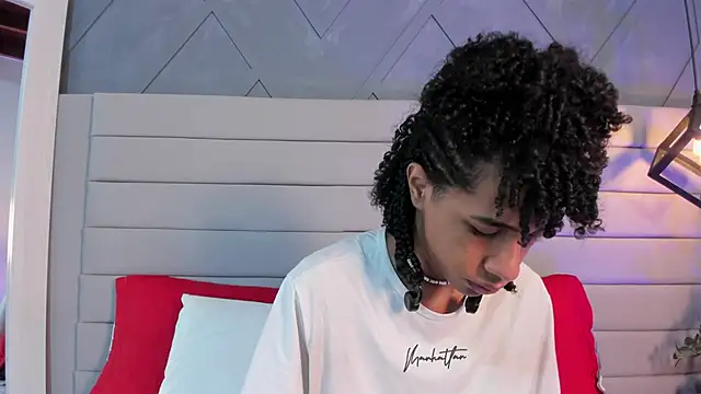 Snapshot of Johan_gz_ chatting on November 22, 11:53 am Johan gz online show from November 22, 11:53 am