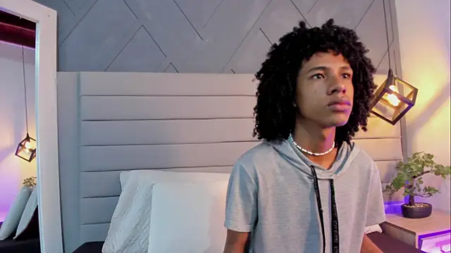 Snapshot of Johan_gz_ chatting on November 26, 11:44 am Johan gz online show from November 26, 11:44 am