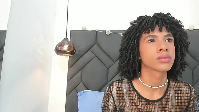 Snapshot of Johan_gz_ chatting on December 14, 12:32 pm Johan gz online show from December 14, 12:32 pm