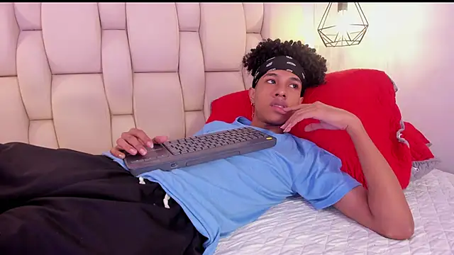 Johan gz  online show from March 6, 11:28 am