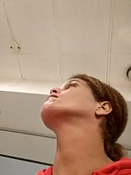 sarahkat86 online show from January 31, 7:23 pm