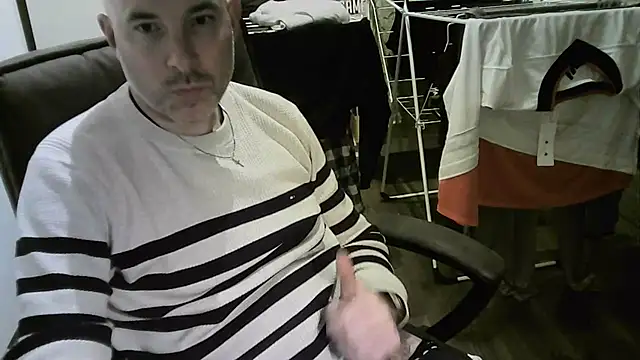 Chrisprngr online show from March 25, 6:03 pm