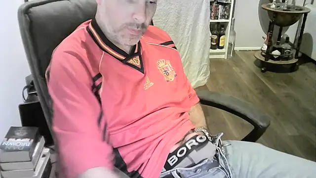 Snapshot of Chrisprngr chatting on July 20, 6:43 pm Chrisprngr online show from July 20, 6:43 pm