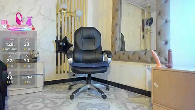 Ariagh  online show from December 17, 7:31 pm