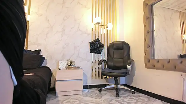 Ariagh  online show from February 16, 7:21 pm