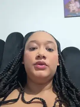 AriaBelle online show from May 19, 11:55 pm