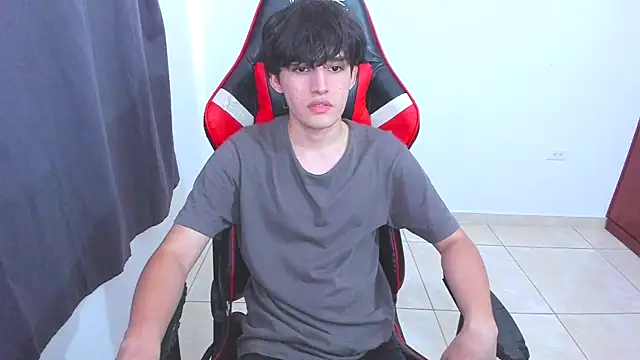 Snapshot of eren_188 chatting on September 27, 8:14 pm eren 188 online show from September 27, 8:14 pm