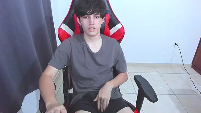 Snapshot of eren_188 chatting on October 3, 2:30 am eren 188 online show from October 3, 2:30 am