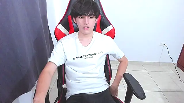 Snapshot of eren_188 chatting on October 4, 8:51 pm eren 188 online show from October 4, 8:51 pm