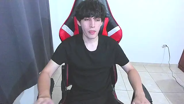 Snapshot of eren_188 chatting on October 10, 2:21 am eren 188 online show from October 10, 2:21 am