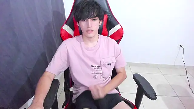 Snapshot of eren_188 chatting on November 3, 5:09 am eren 188 online show from November 3, 5:09 am