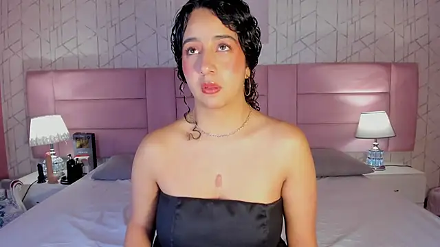 BellaSwwan online show from December 3, 12:58 pm