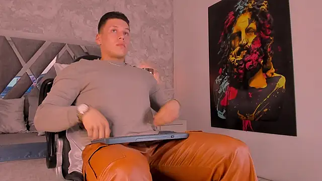 niklas braun online show from September 12, 7:47 pm