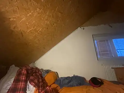 Salon1986 online show from September 26, 5:33 am