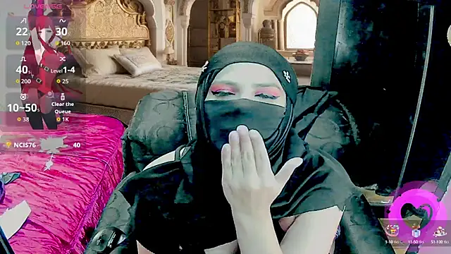 SultanaLayla online show from October 14, 9:04 pm