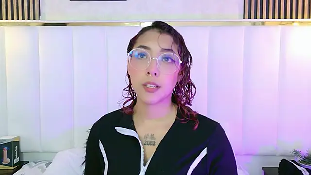 Olivejoness online show from October 5, 12:42 am