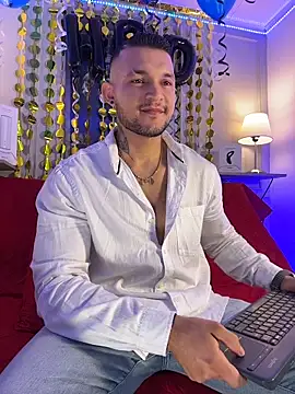 Marco Vega online show from November 29, 9:45 am