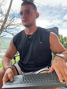 Snapshot of Marco_Vega chatting on June 17, 3:13 pm Marco Vega online show from June 17, 3:13 pm