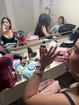 alejandrodolls online show from June 12, 4:33 am