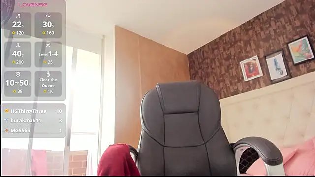 sweet  vanessa1 online show from February 8, 8:12 pm