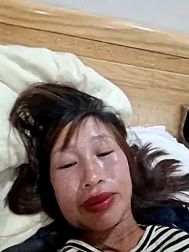 Snapshot of ngocngoc_cute chatting on April 4, 1:30 pm ngocngoc cute online show from April 4, 1:30 pm