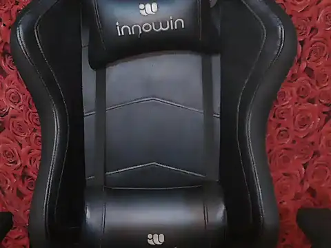 Snapshot of Simmi_Ji chatting on November 25, 5:57 pm Simmi Ji online show from November 25, 5:57 pm