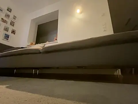 Honeymoon1985 online show from February 14, 9:44 pm