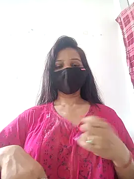 Snapshot of soni_yhakur chatting on April 29, 5:55 am soni yhakur online show from April 29, 5:55 am